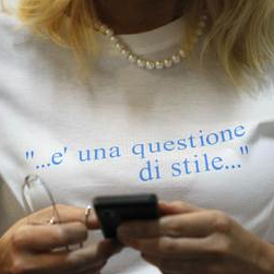 MODE POLITICHE – Arriva la maglietta anti-Minetti