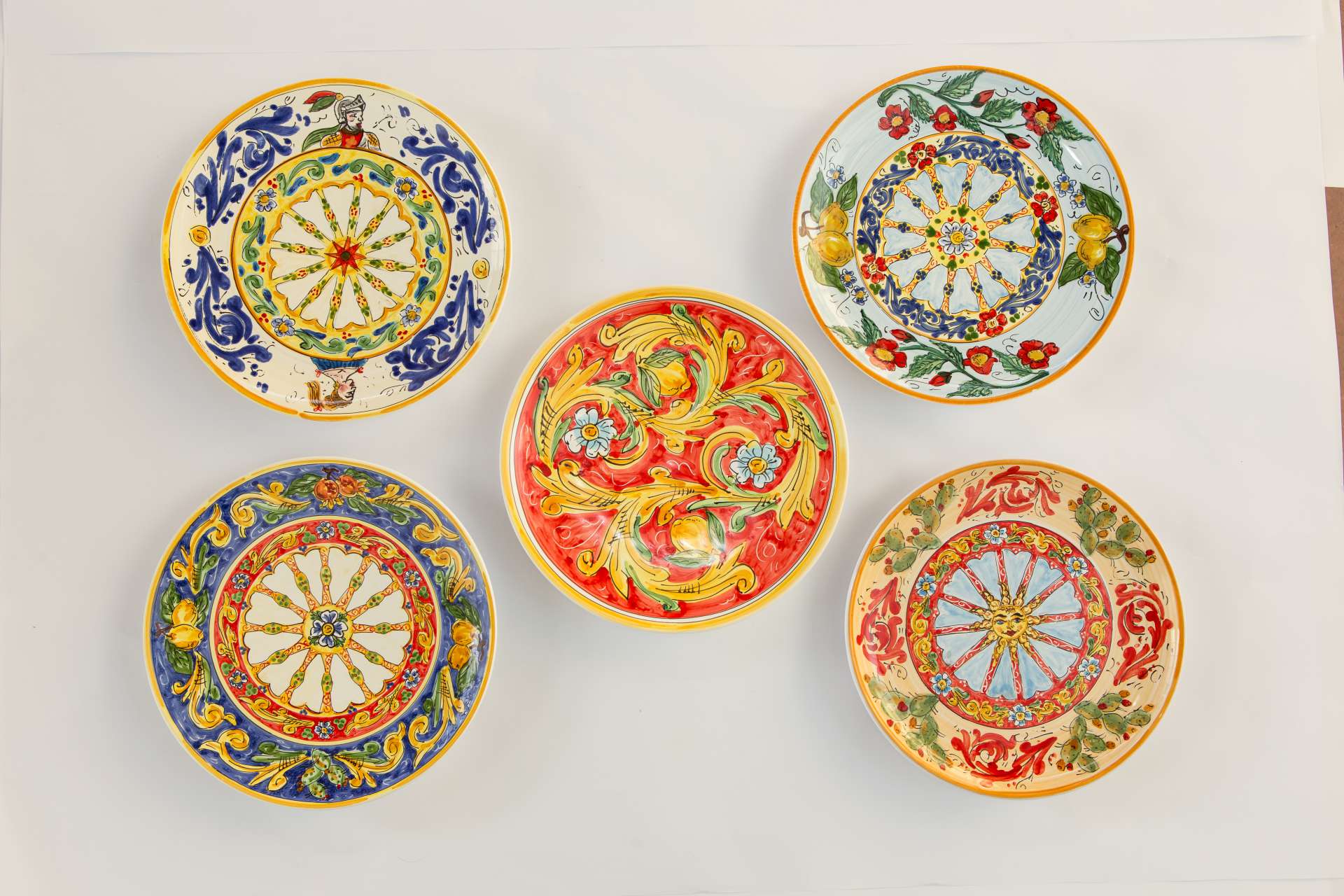 Piatto da portata decoro margherita by Ceramiche Siciliane Ruggeri