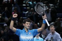 TENNIS – Djokovic trionfa a Londra in una partita spettacolare