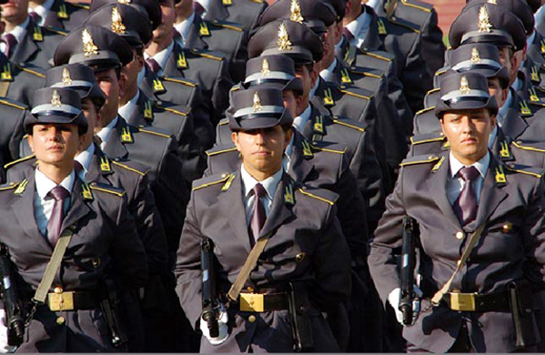 GUARDIA DI FINANZA – 605 allievi marescialli, pubblicato il bando di concorso