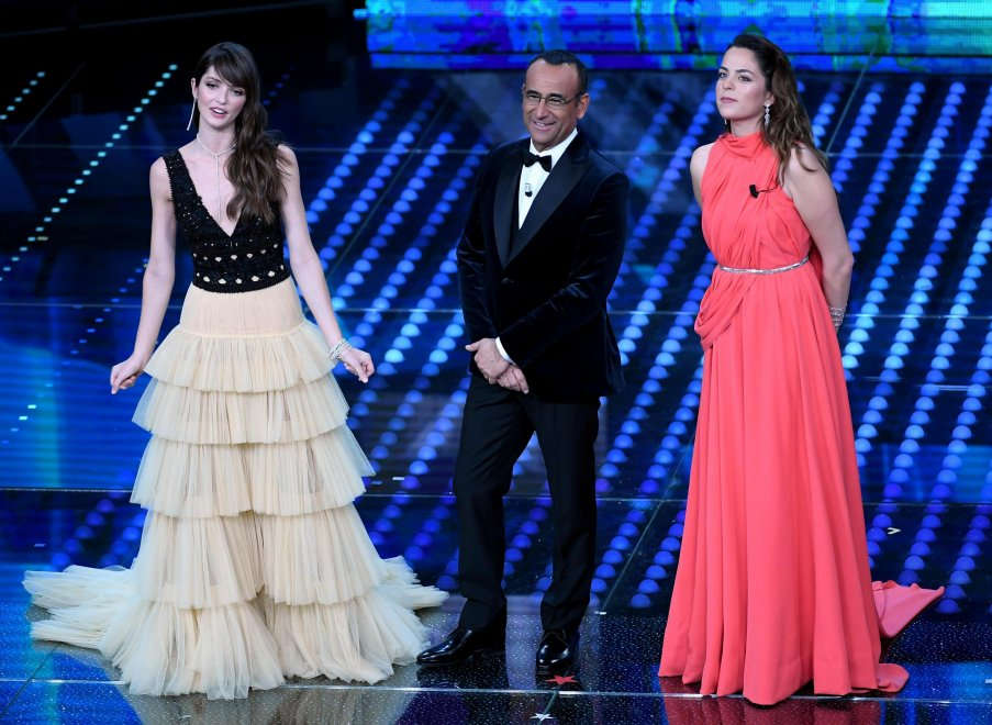 SANREMO 2017 – Anouckha Delon e Annabelle Belmondo, figlie d’arte al Festival