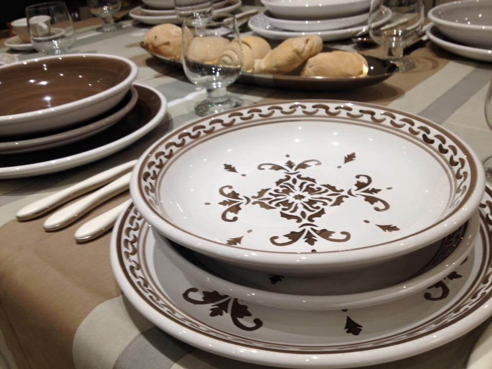 “PANAREA” A TAVOLA – Da Banterle i nuovi decori della Ceramiche Siciliane Ruggeri