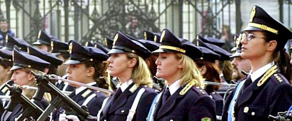 8 MARZO – La Polizia di Stato in piazza contro la violenza sulle donne