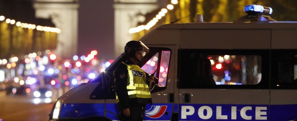 TERRORISMO – Assalto a Parigi