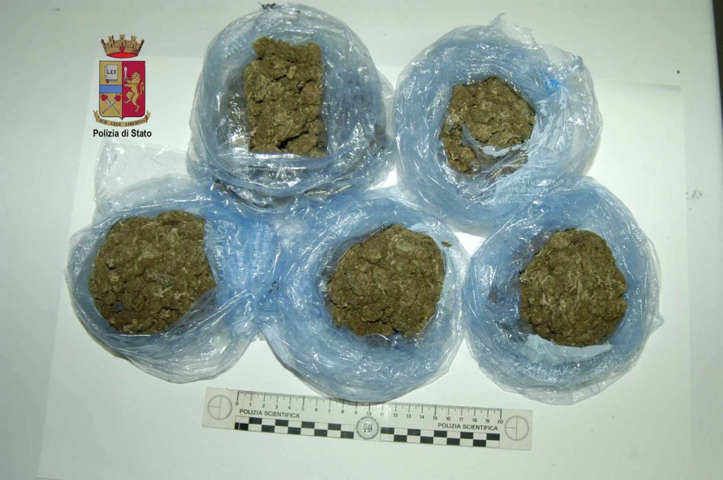 BARCELLONA P.G. –  In carcere il pusher che agli arresti domiciliari deteneva marijuana ai fini di spaccio