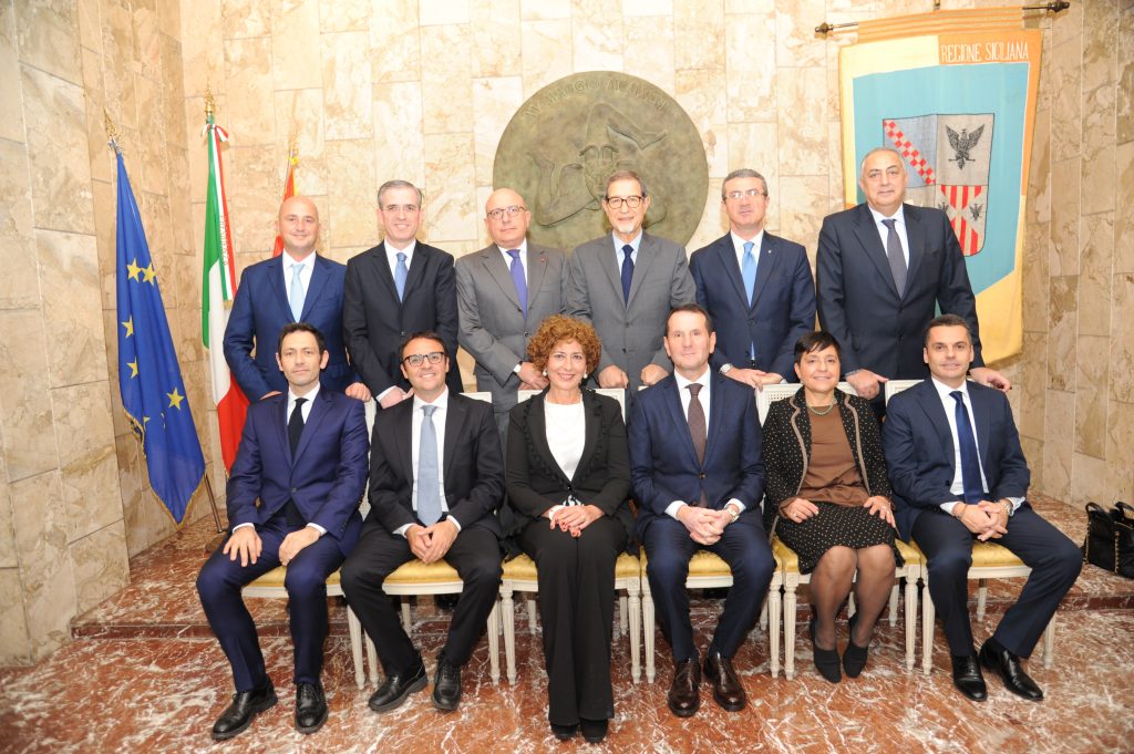REGIONE SICILIA – Tutti gli uomini del Presidente. Prima giunta a Palazzo d’Orleans