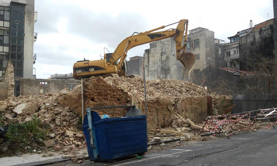 MESSINA – De Cola: nessuna autorizzazione per la demolizione dell’edificio storico del quartiere Avignone