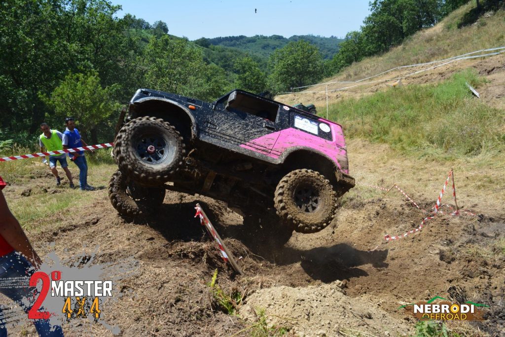 FOTOGALLERY – Quella del raduno dei 4×4 a Sant’Angelo di Brolo, organizzato dalla Nebrodi OffRoad