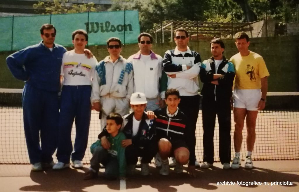 IL TEMPO PASSA – Fotogallery che rappresenta e ricorda il mondo del tennis brolese