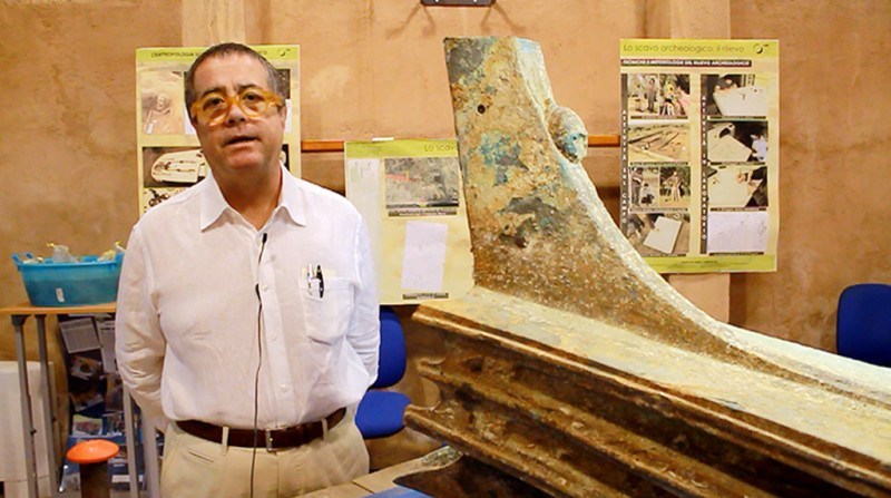 PENSANDO A SEBASTANO TUSA – Oggi sarà scoperta una targa sul Moletto di Brolo, ricordando l’archeologo recentemente scomparso