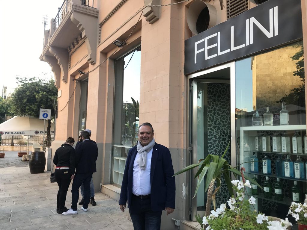 COMPEANNI – Il Salotto Fellini compie 30 anni, al via un calendario di eventi in stile “dolce vita”
