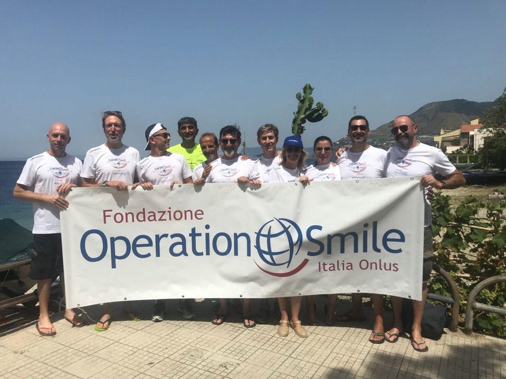 SWIM FOR SMILE 2019 – Al via la traversata solidale