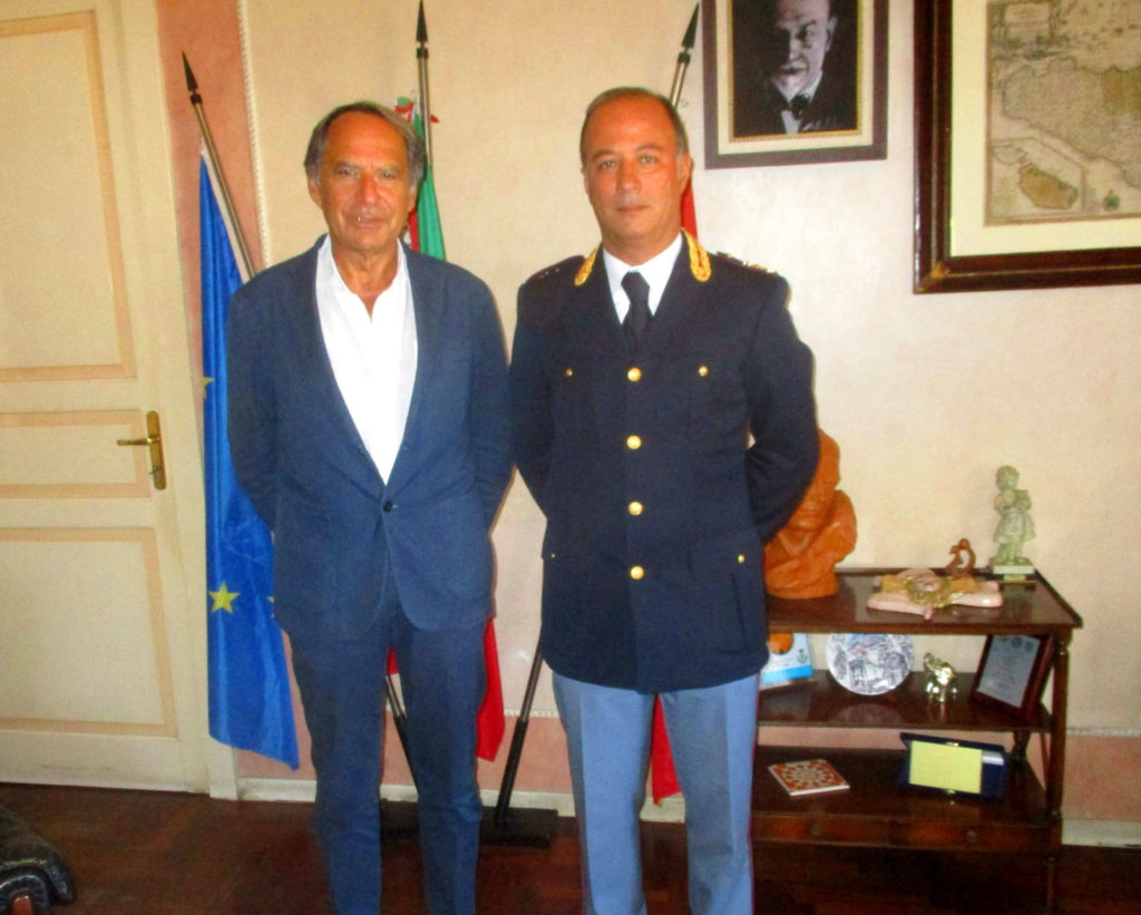 SANT’AGATA MILITELLO – Incontro al comune con il vice questore Gaetano Di Mauro