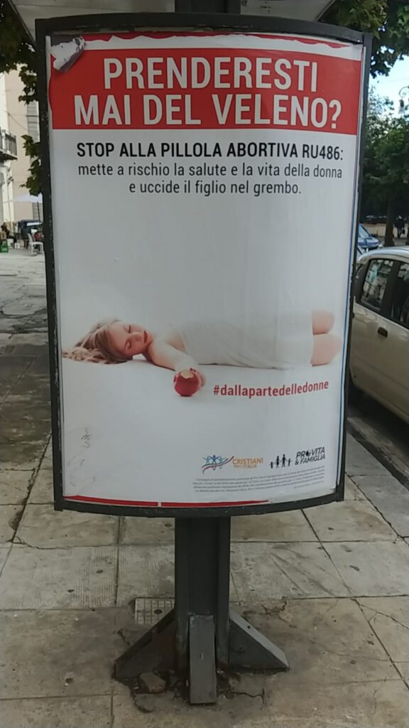 RIMOZIONE SUBITO – Anche a Palermo la campagna oscurantista e forviante