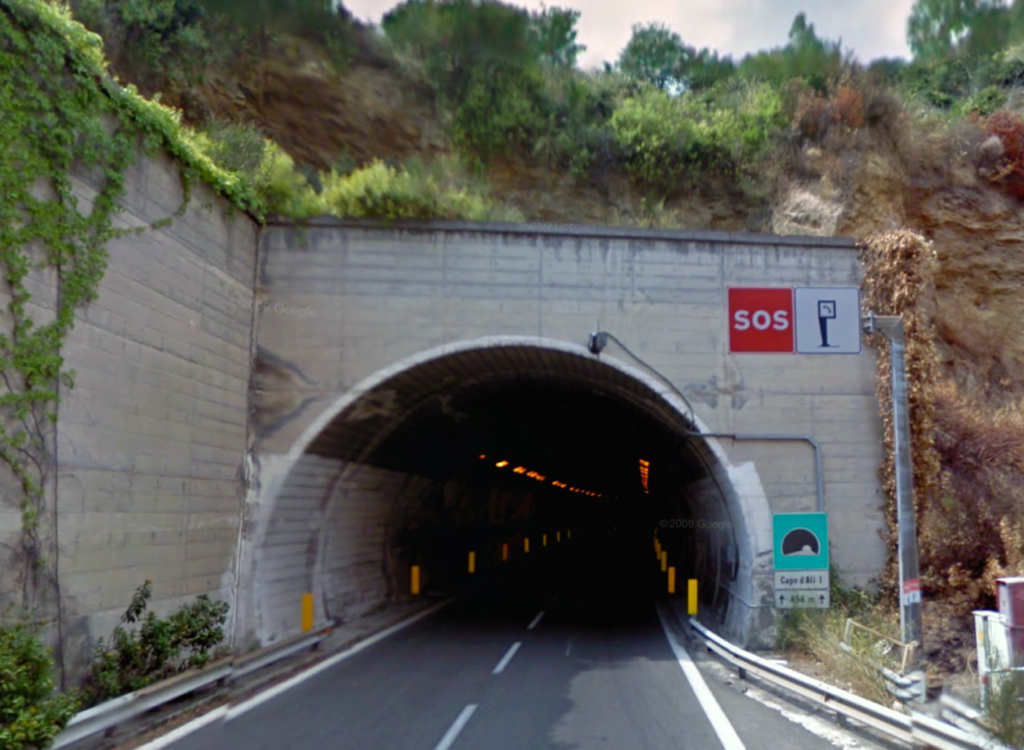 AUTOSTRADE SICILIANE – A18, nuovi monitoraggi delle gallerie e costruzione della barriera fonoassorbente di Santa Venerina