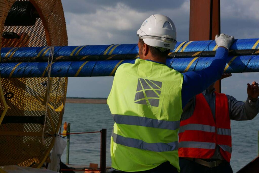TERNA – 105 milioni di euro di investimenti per il nuovo collegamento elettrico sottomarino tra Sicilia e Calabria