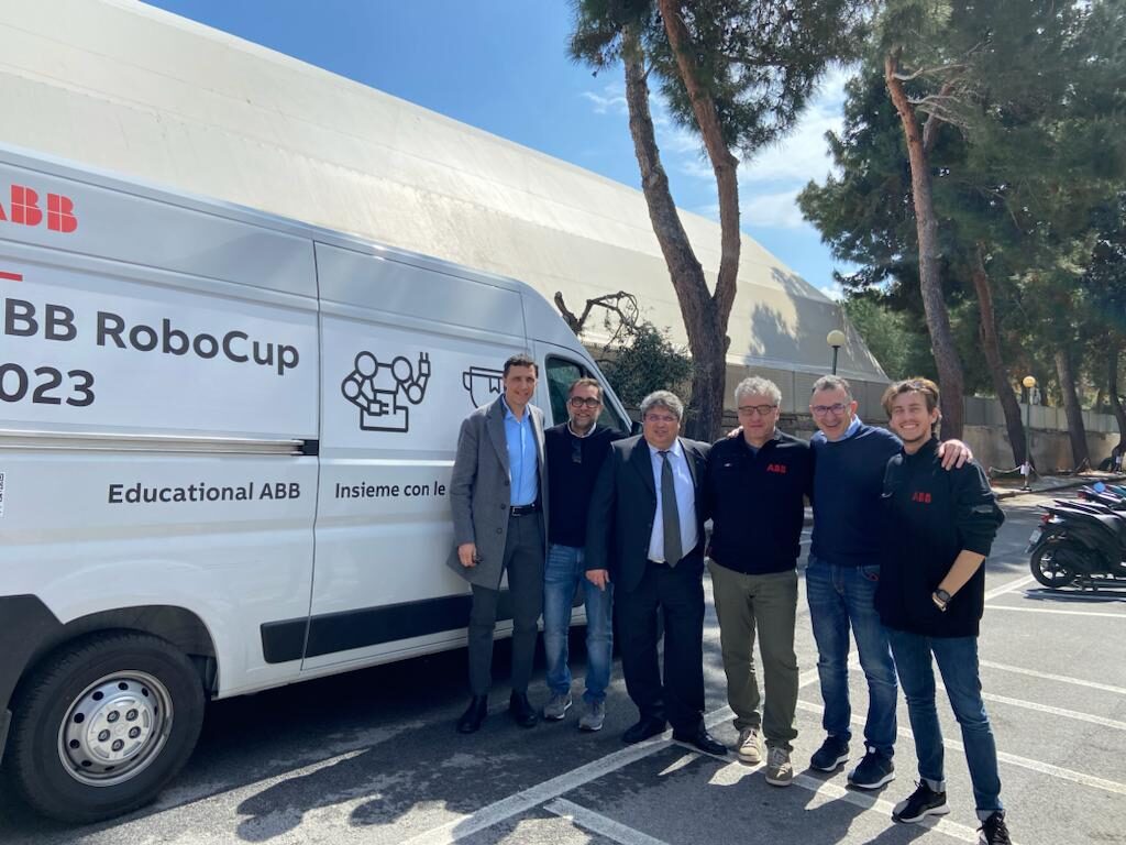 MILAZZO – Robocup Tour 2023 di ABB al Majorana per la formazione robotica