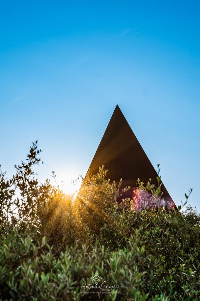 QUASI AL SOLSTIZIO – Quella Luce “vista” alla Piramide da Nino Capizzi