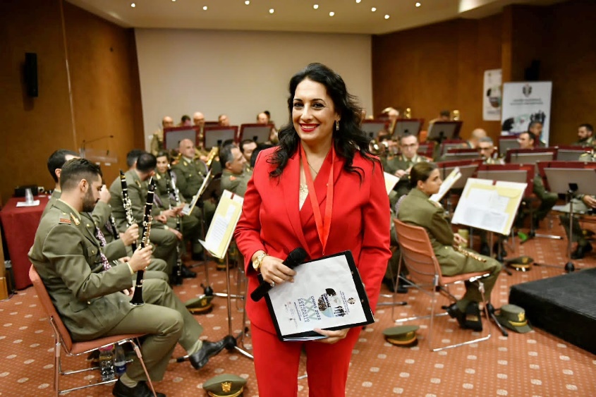 TIVOLI – La messinese Silvana Paratore chiamata a presentare a tivoli il concerto della banda nazionale dell’Esercito Italiano