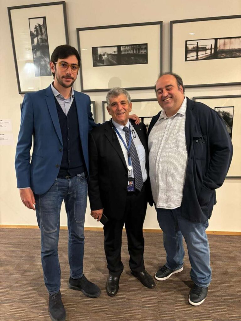 BROLESI A BRUXELLES – Salvatore Rifici  e “Ciccio” Natoli n visita al Parlamento Europeo con la delegazione siciliana del Partito Democratico